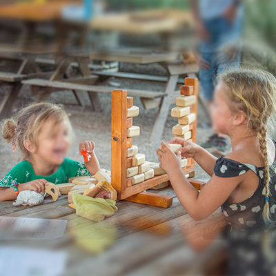 Animation avec des enfants et le jeux Birdy wall